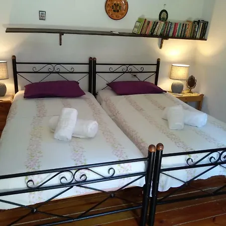 Ferienhaus Charmigt Hus Med Tradgard 40 M Fran Stranden